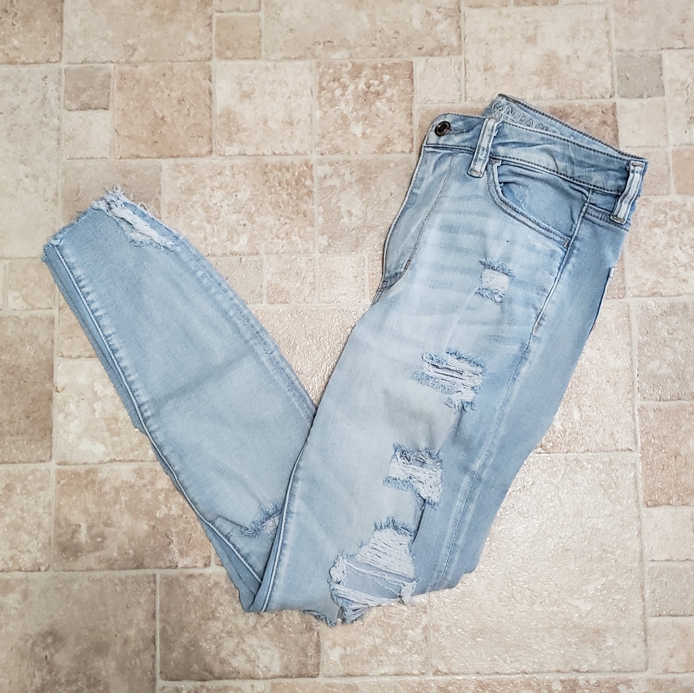 AMERICAN EAGLE SUPER HIGH RISE JEGGINGS